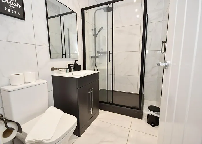 Modern & Compact 1 Bedroom In *